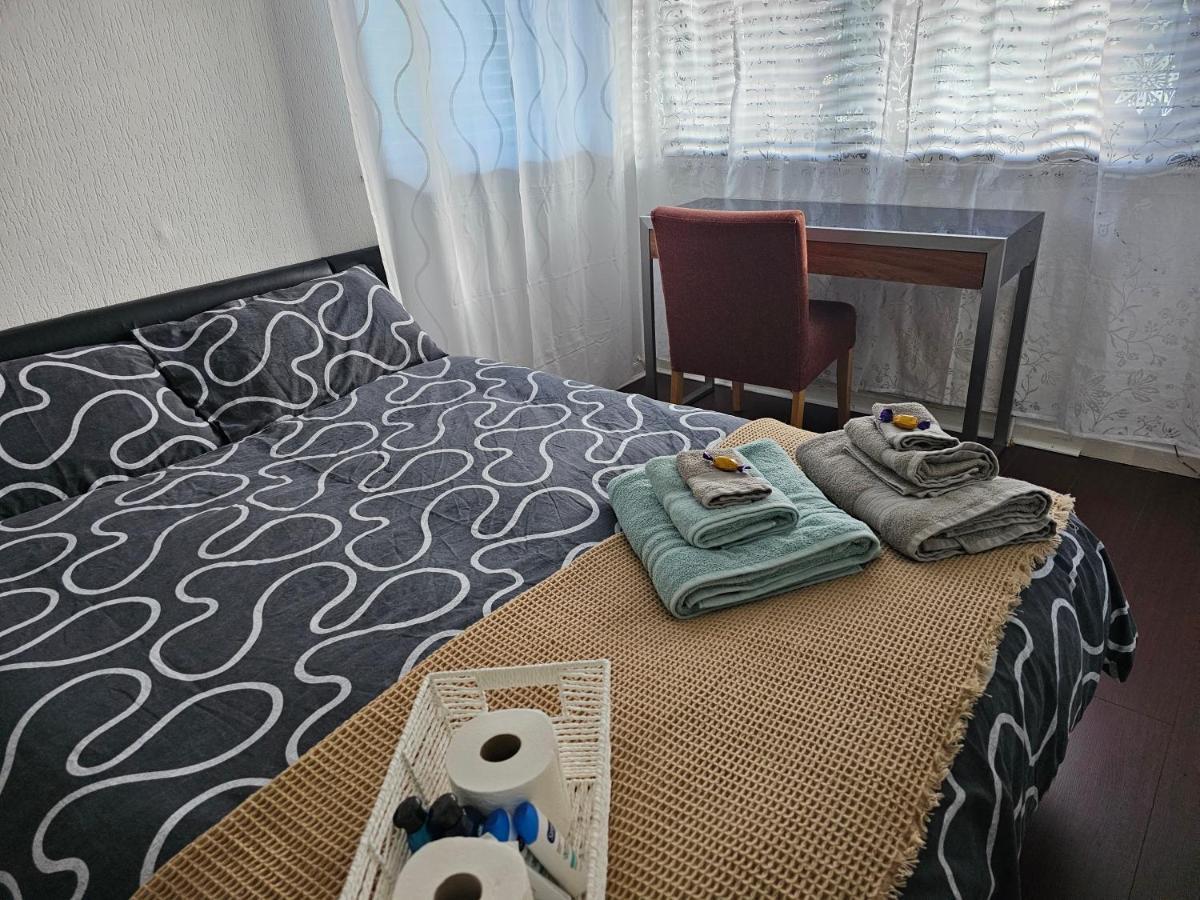 Axel'S Rooms 1 Manchester Bagian luar foto